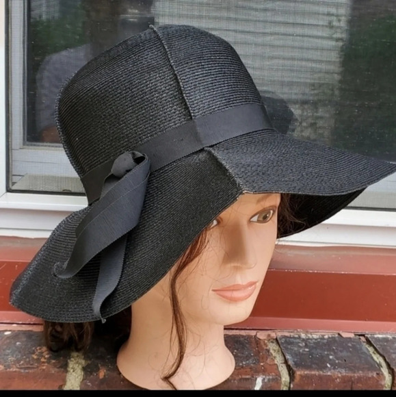 - Vintage Black woven floppy  hat - Picture 13 of 13